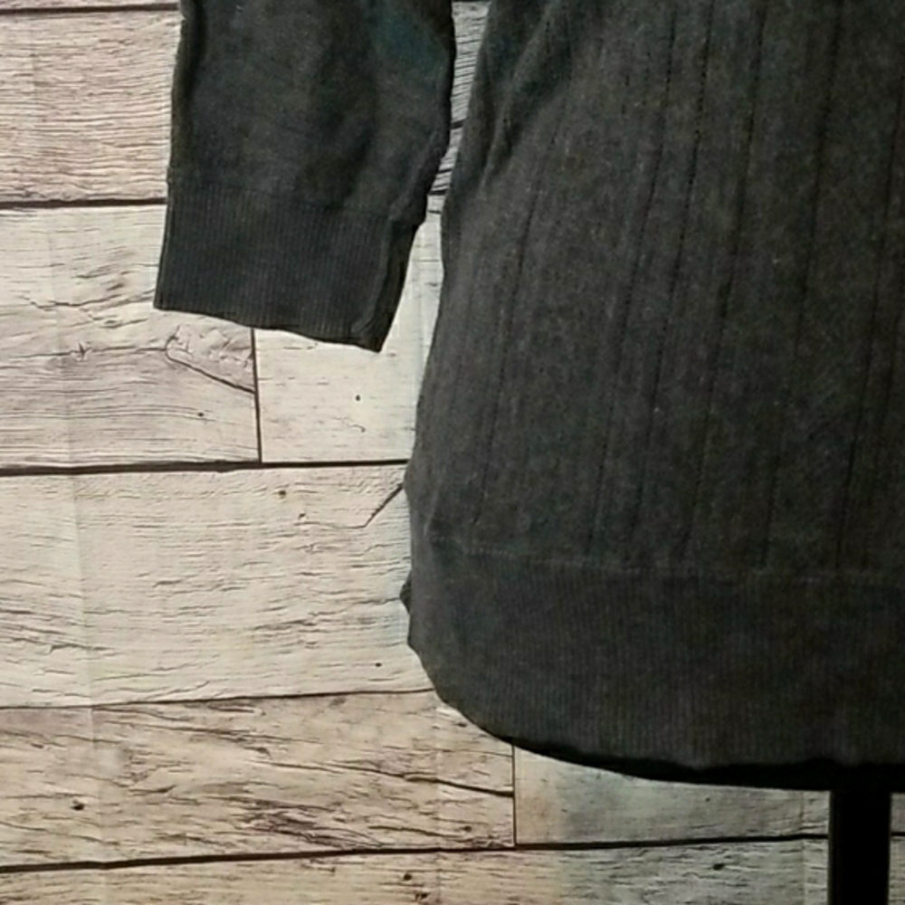 DARK GRAY AERIE TOP - Picture 3 of 6